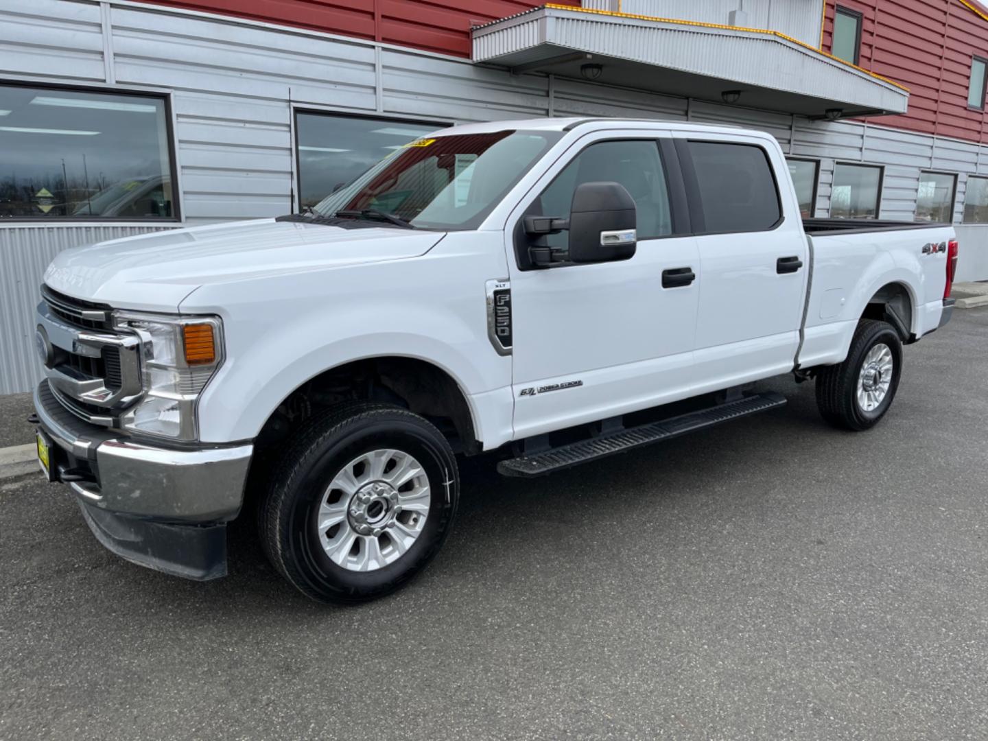 2022 WHITE /Grey FORD F-250 SUPER DUT XLT (1FT7W2BT0NE) with an 6.7L engine, Automatic transmission, located at 1960 Industrial Drive, Wasilla, 99654, (907) 274-2277, 61.573475, -149.400146 - Photo#0